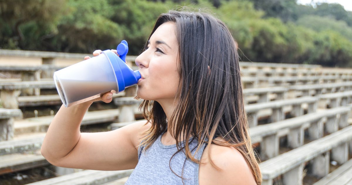 Jak pić mleko do mięśni po treningu