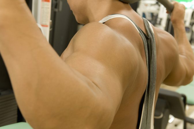 كيفية كسب تعريف العضلات