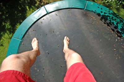 Hur man går ner i vikt med trampolin hoppning