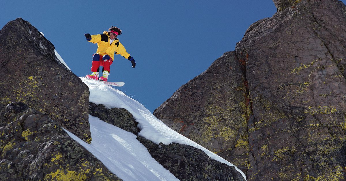 Hvordan å refinfinere bunnen av et snowboard