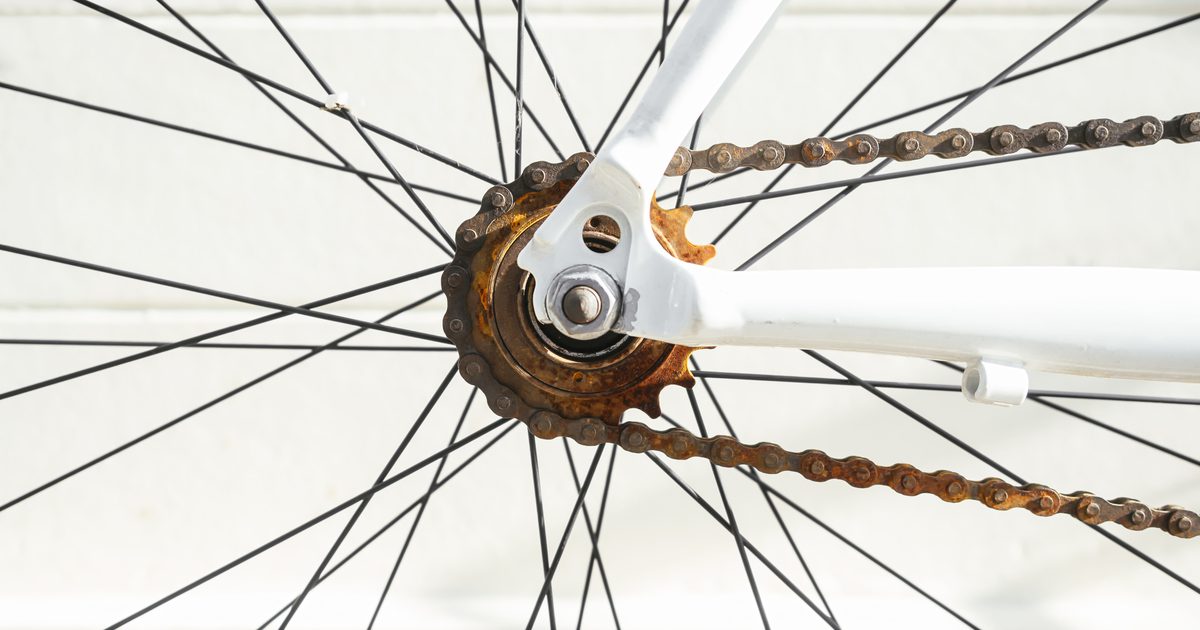 Hur man tar bort bakhjulet från en cykel