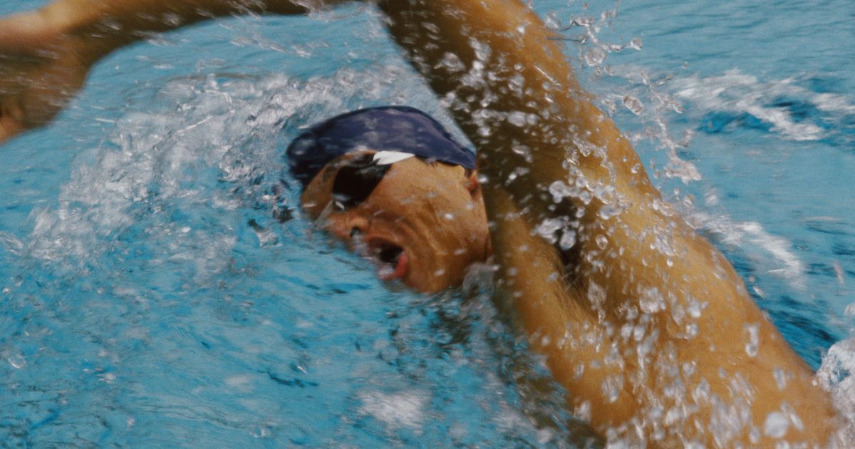 Er atletisk bånd brugt i svømning?