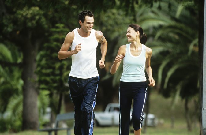 Är det bättre att äta före eller efter jogging?
