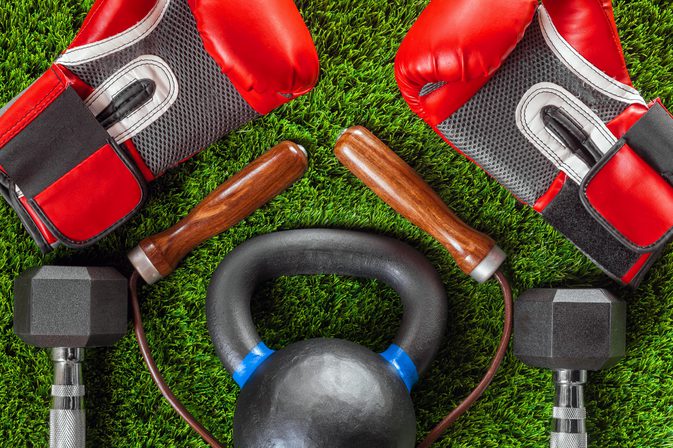 По-добре ли е да вдигате тежести преди обучението по бокс?