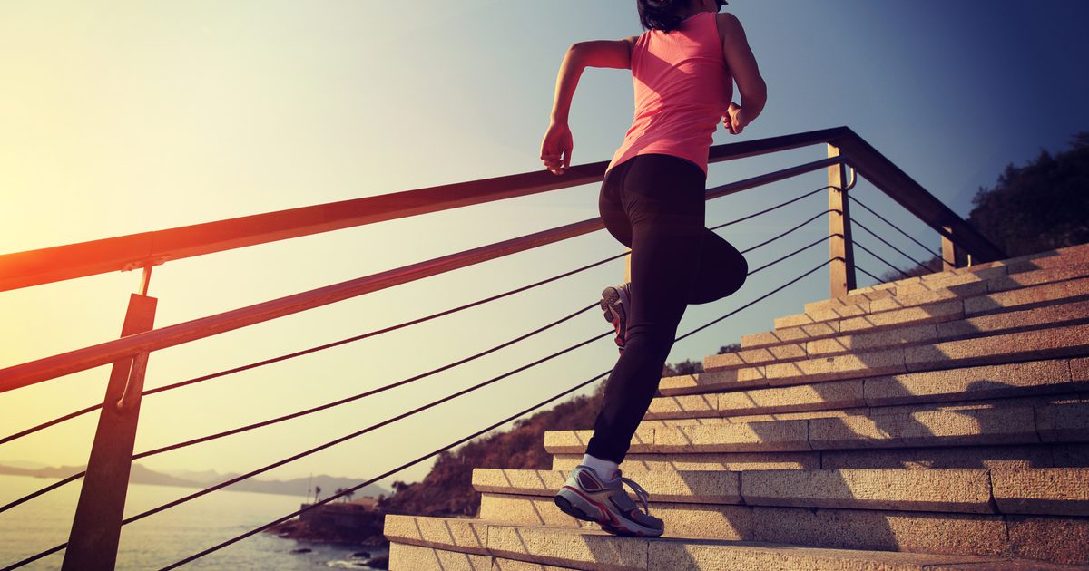 सीढ़ी चढ़ाई कूल्हों के लिए अच्छा व्यायाम चढ़ाई है?