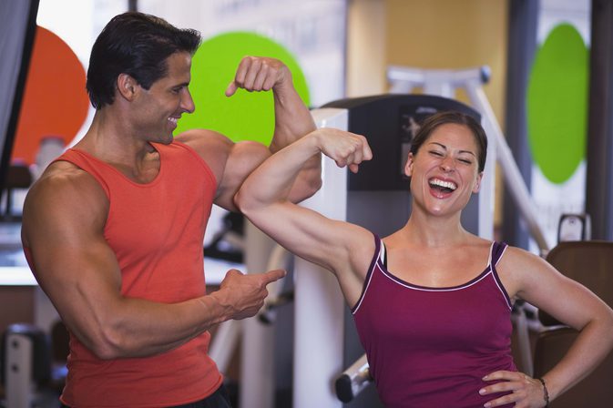 هل هناك فرق بين الإناث والذكور العضلات؟