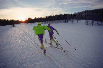 क्रॉस-कंट्री स्कीइंग के लिए मजबूत करने के लिए मांसपेशियों