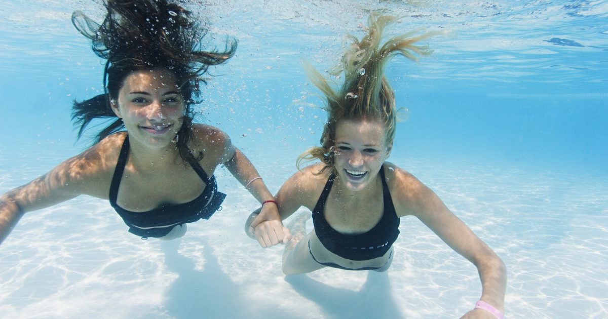 Schwimmbad Spiele für zwei Personen