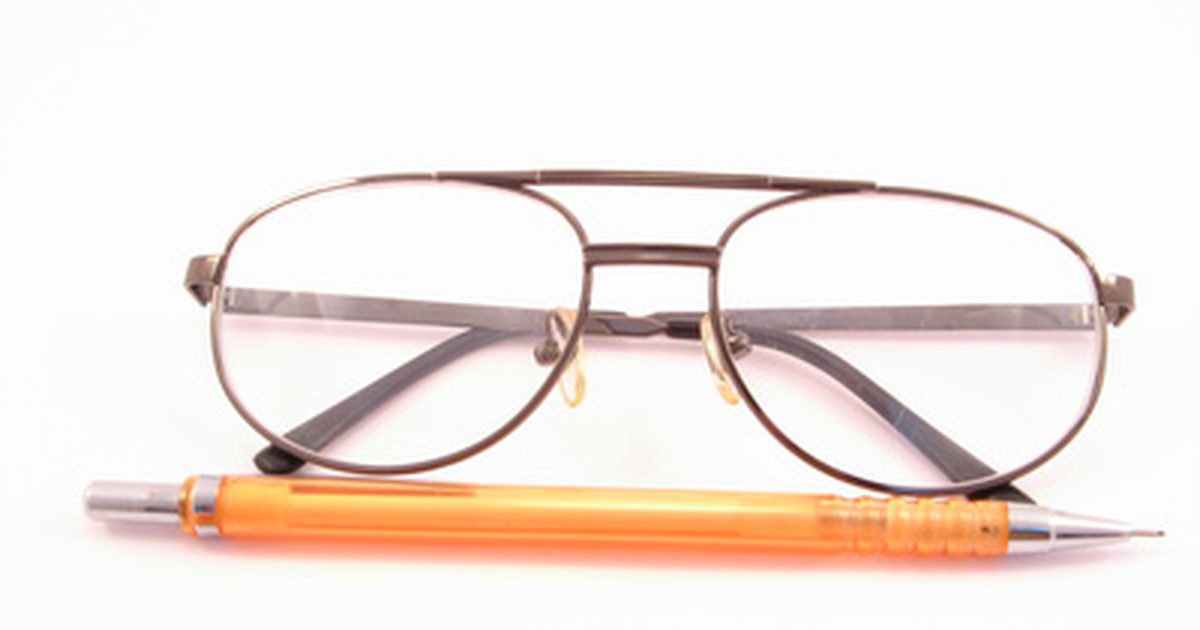 Typer av skyddsglasögon som passar över glasögon