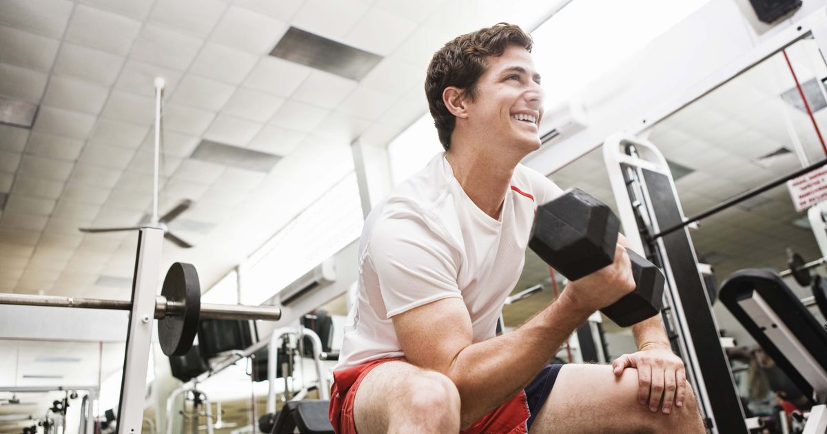 Ein Gewichtheben Workout für gegensätzliche Muskelgruppen