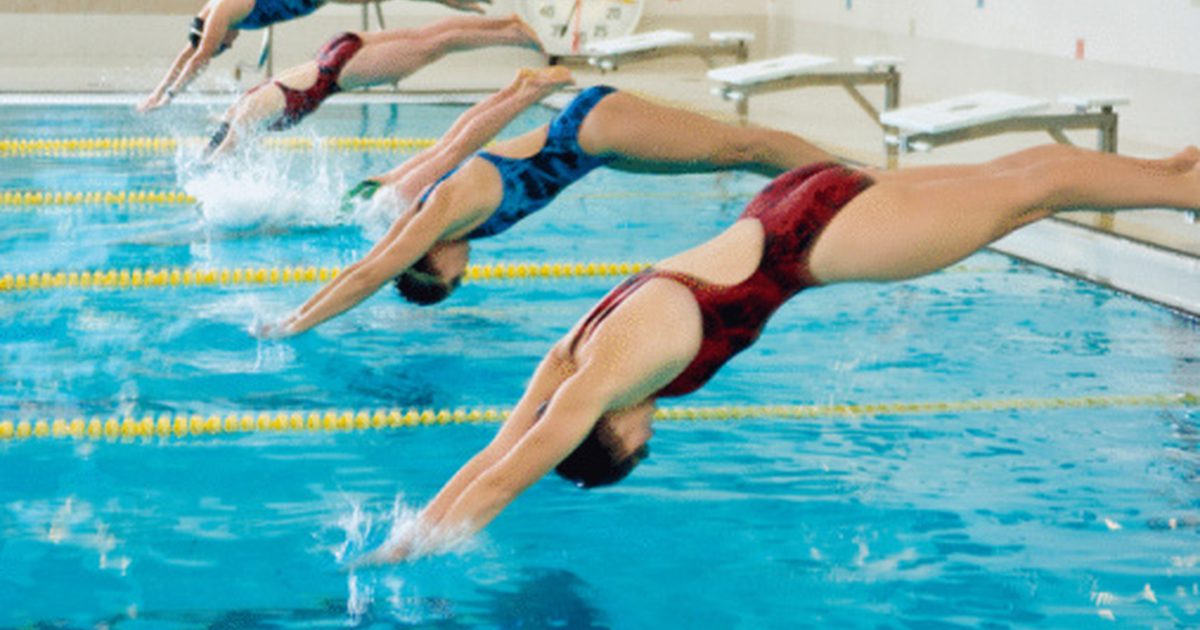 Wat zijn de regels voor concurrerend zwemmen?