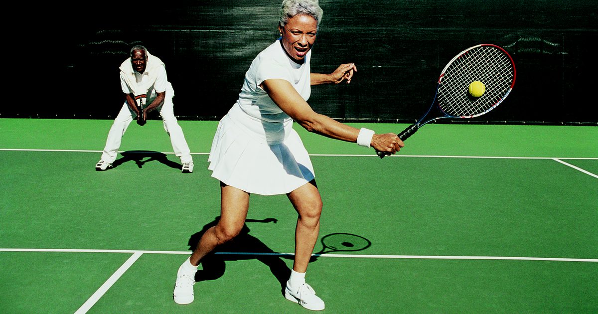 जब टेनिस बजाना निचले हिस्से और कूल्हों में सूजन का कारण बनता है