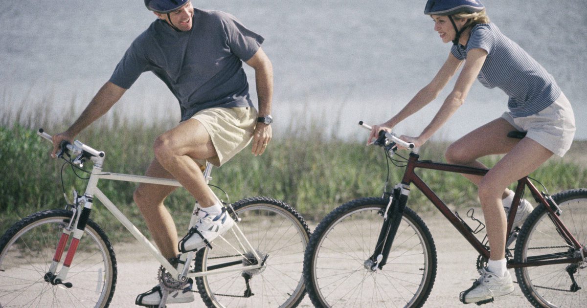 Kaj je boljša oblika kardio: kolesarjenje ali vožnja?