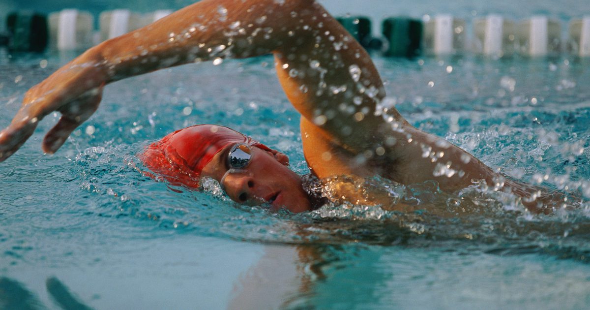 Wat is belangrijker voor zwemmen: je benen of armen?