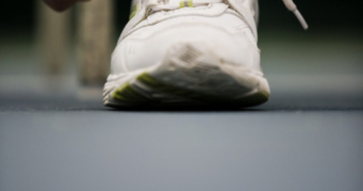 Jakie buty powinienem nosić, aby grać w tenisa?