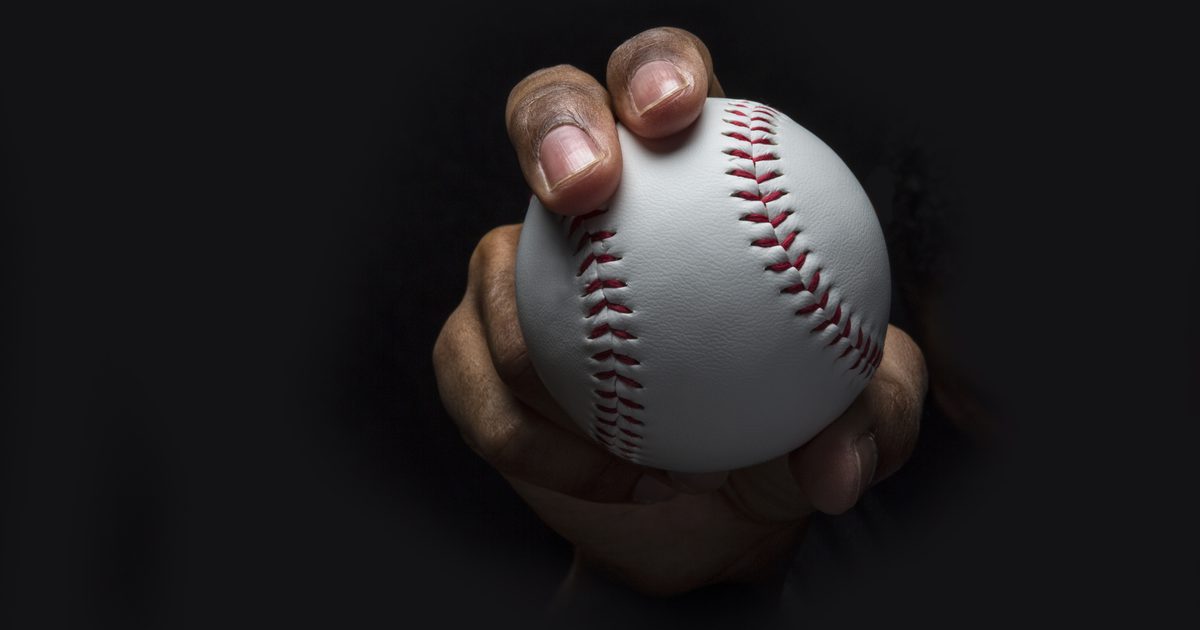 Vilka material är baseballs gjorda av?