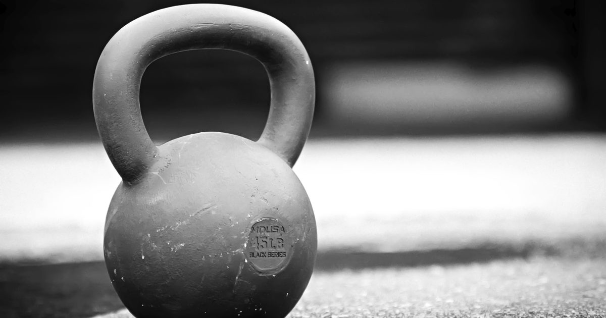 Welk gewicht moet Kettlebell krijgen?