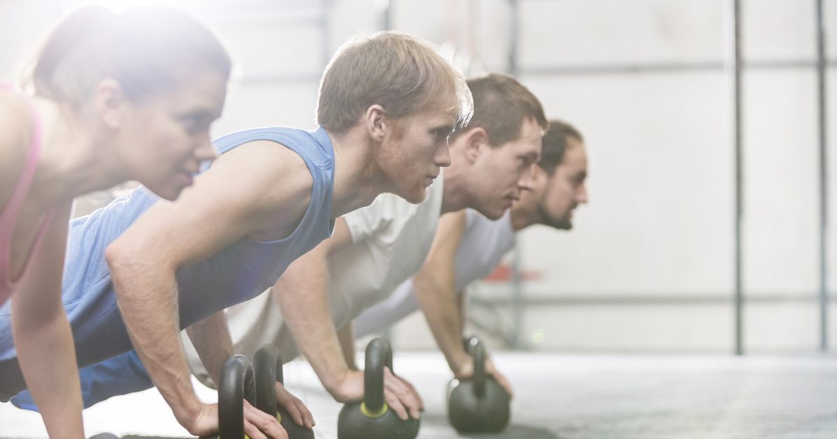 Welche Muskelgruppen sollten Sie zuerst trainieren, größer oder kleiner?