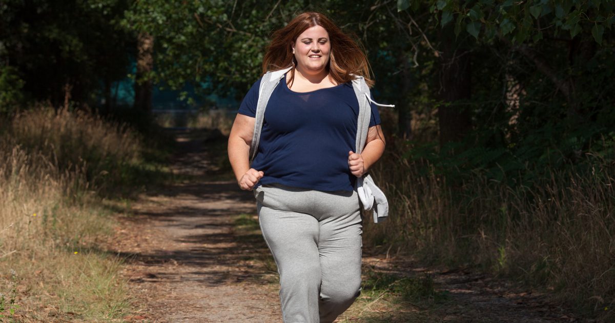 En obese person borde göra vad fettbrinnande kardioövning