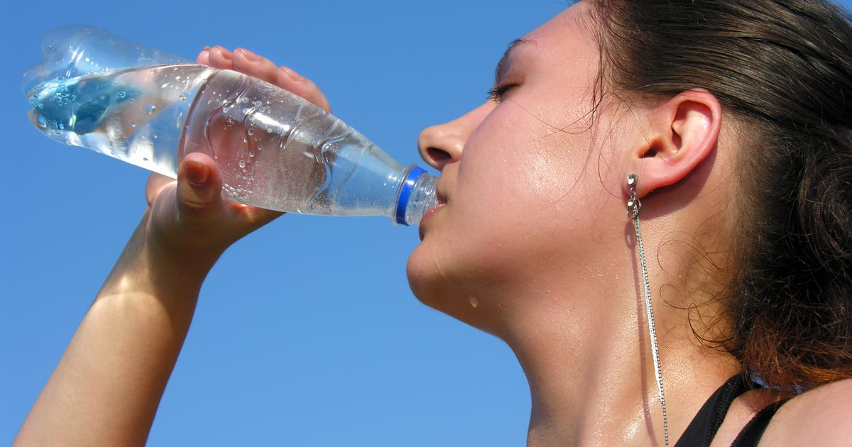 Denní výkyvy hmotnosti z důvodu pitné vody