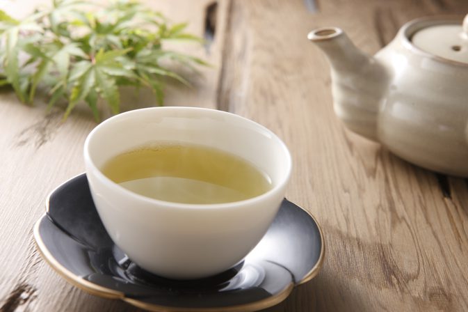 Лимона със зелен чай помага на корема мазнини?