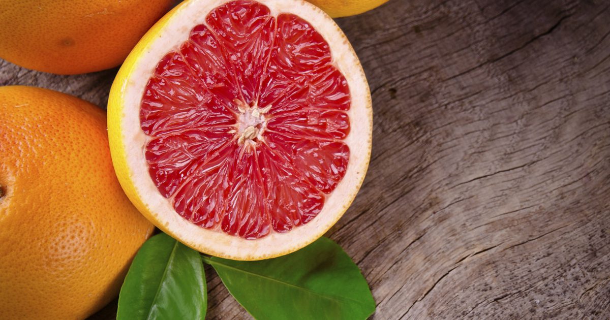 Яденето на цитрусови плодове преди легло и загуба на тегло