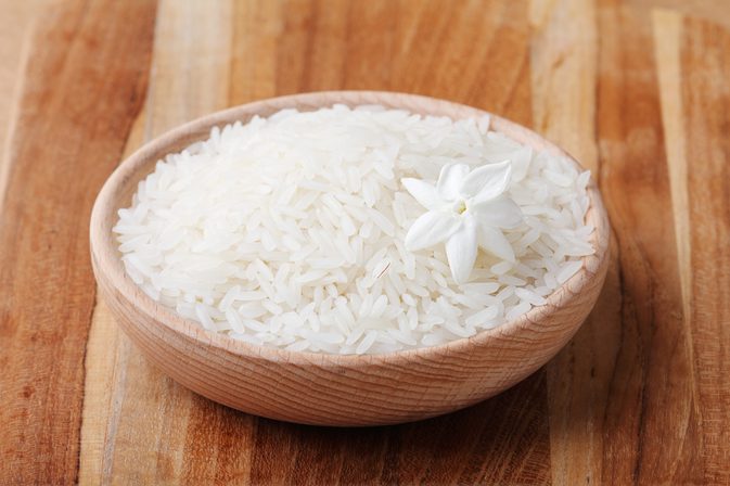 Hur lagar jag ris på en rå kost?