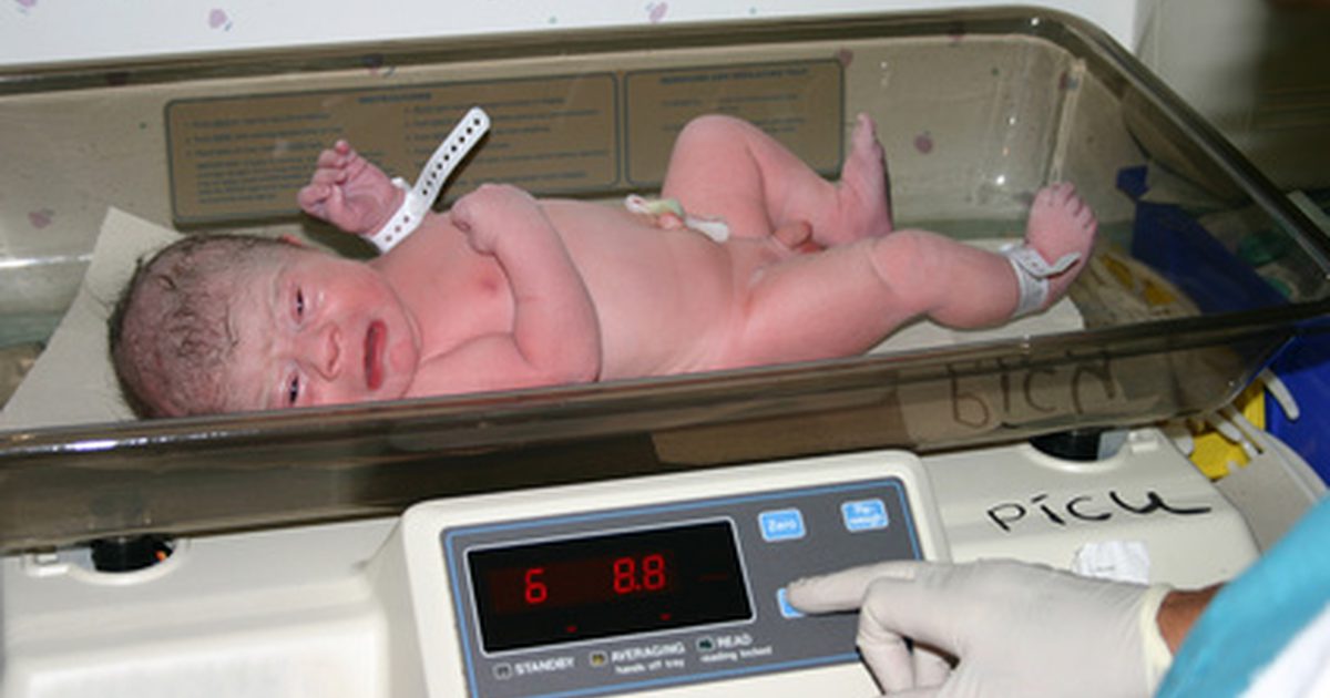 Kako izračunati odstotek telesne teže za dojenčke