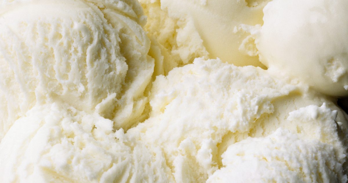 Как да яде сладолед, докато обем