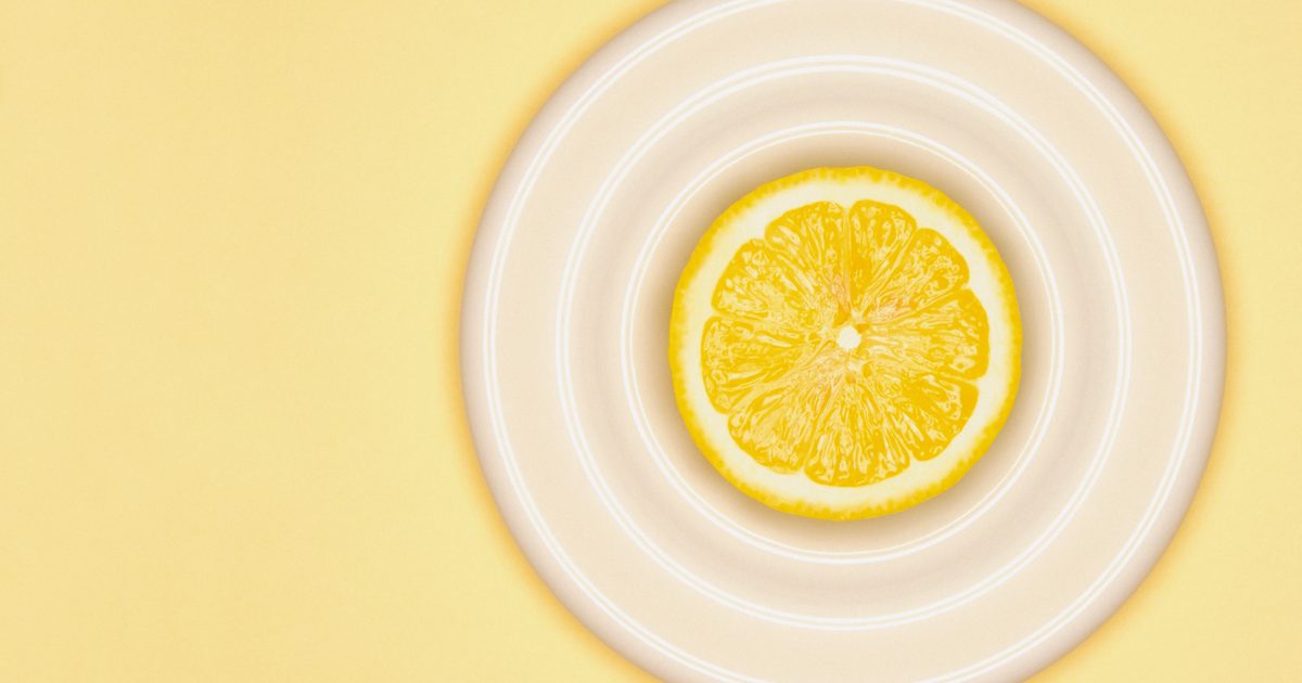 Как да отслабвам бързо с меласа и лимон
