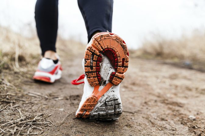 Jak chodzić 20 km dziennie i schudnąć