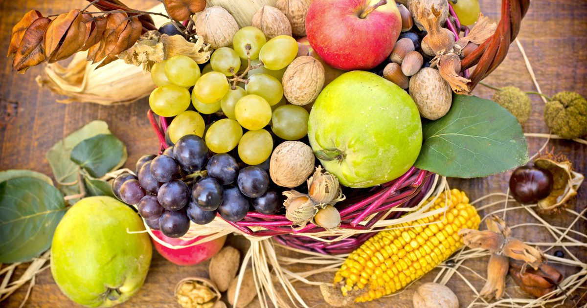 بذور الخضروات والفواكه الخام والحمية الغذائية