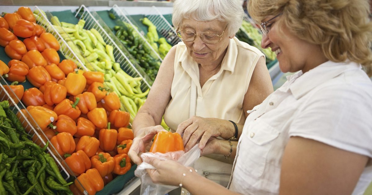 Tio faktorer som påverkar en äldre vuxens näring