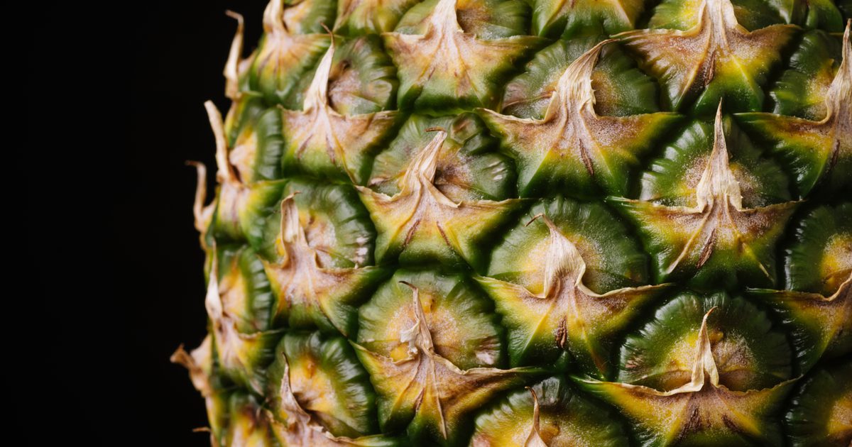 Hvad er navnet på kostpiller fremstillet af ananas?