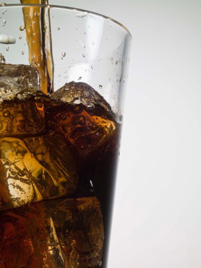 Varför Koka Sink & Diet Coke Float In Water?
